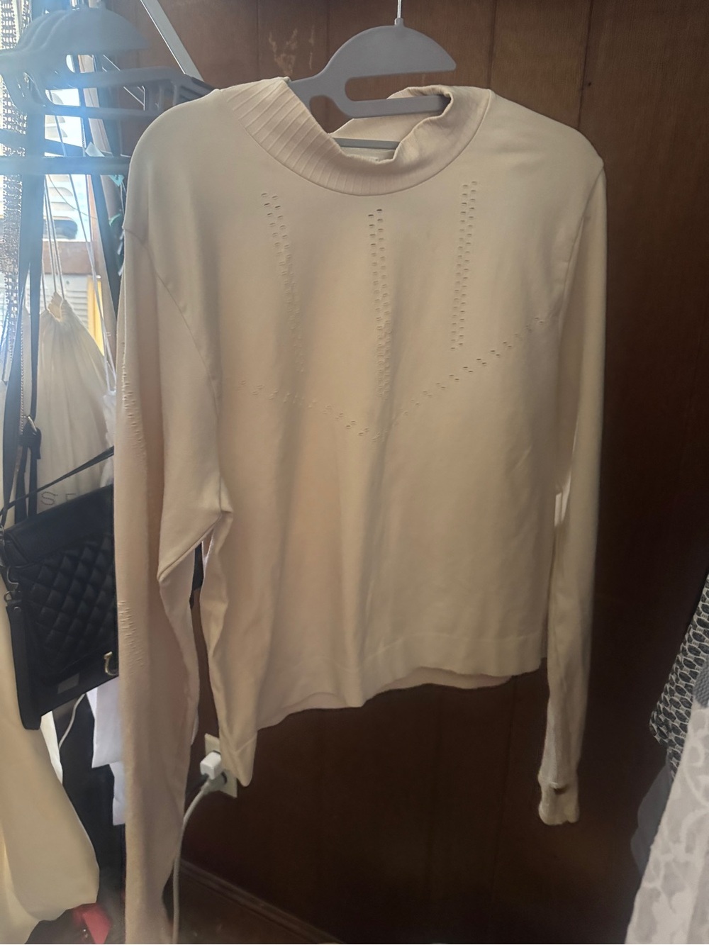 Like New Minimalist Cream Crewneck Long-Sleeve Top
